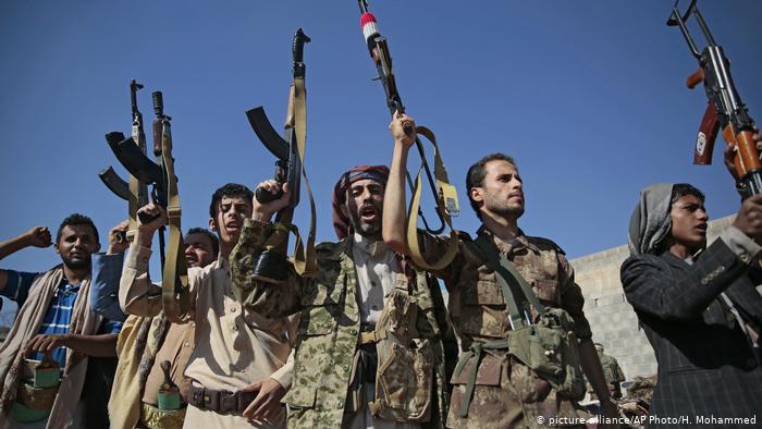 Yemen: Houthis' capture of 'thousands' of Saudi troops Yemen: Houthis’ capture of ‘thousands’ of Saudi troops