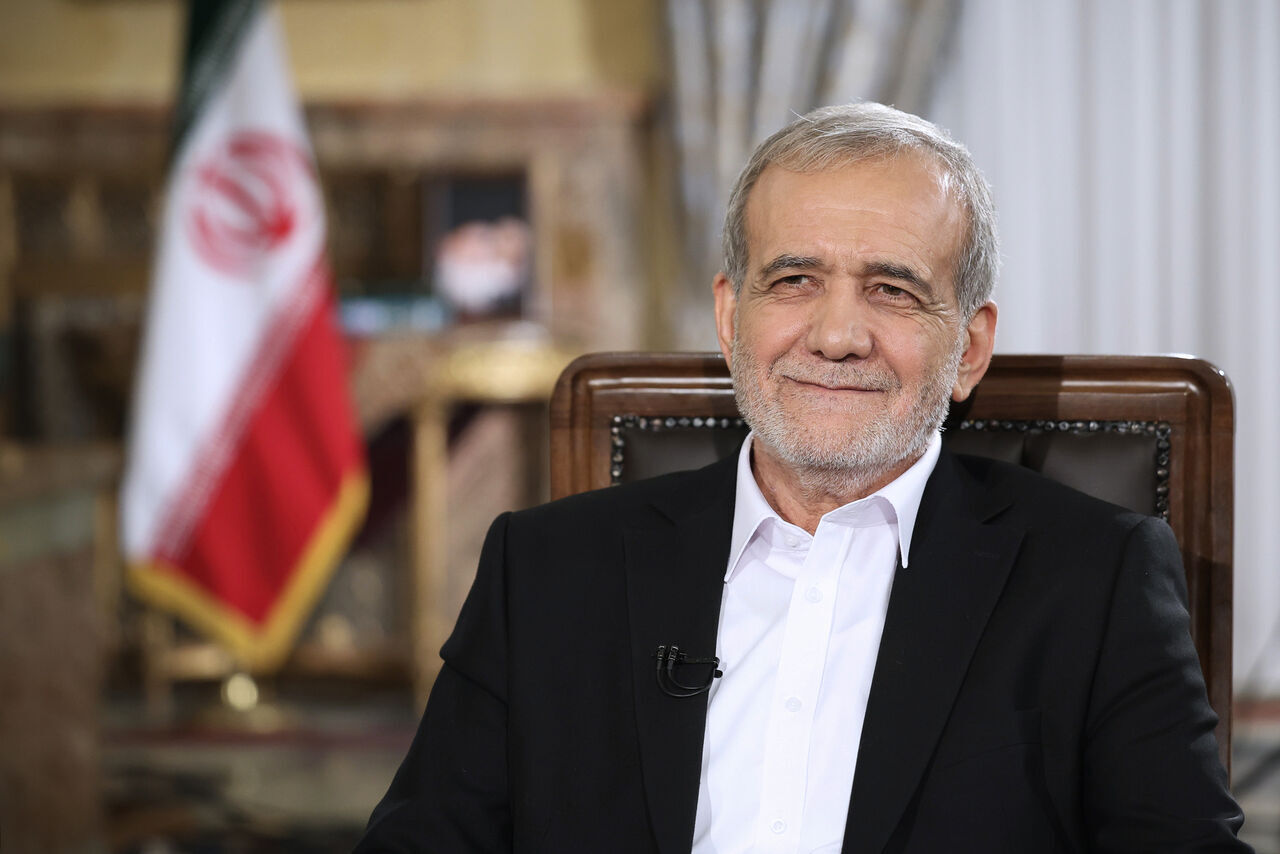 President congratulates Iranians on national team’s victory at World Youth Weightlifting Championships